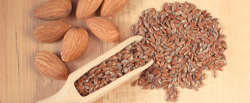 Loose almonds and flax seeds