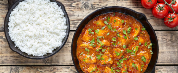 Chicken masala served with rice