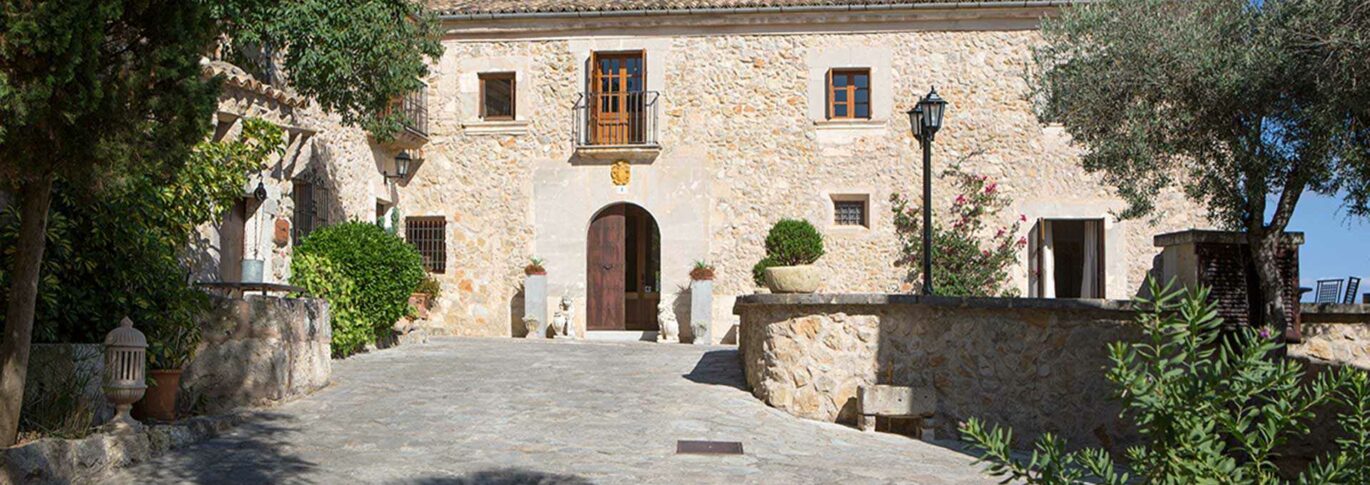 Entrance way to Casa Majorca